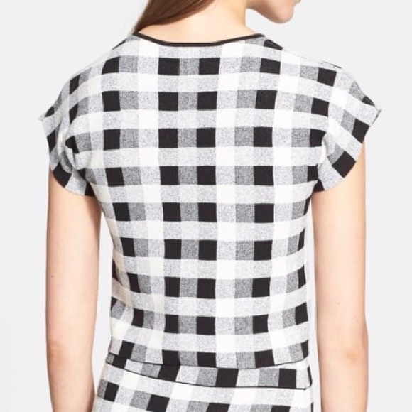 Theory ‘Seblyn D’ Crop Top - Picture 4 of 7